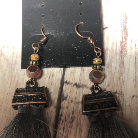 Boho copper and gray fringe dangling earrings NWT - Picture 3 of 5